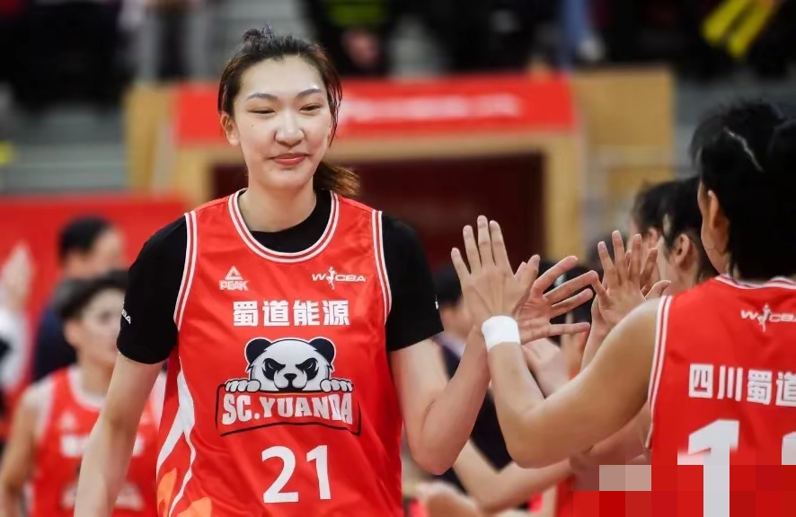 女篮最新消息！中国女篮训练照曝光，李梦定位江苏，等宫鲁鸣松口的简单介绍